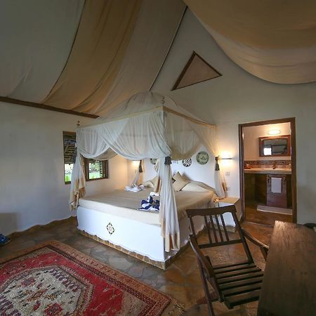 Kinasi Lodge Utende Kültér fotó