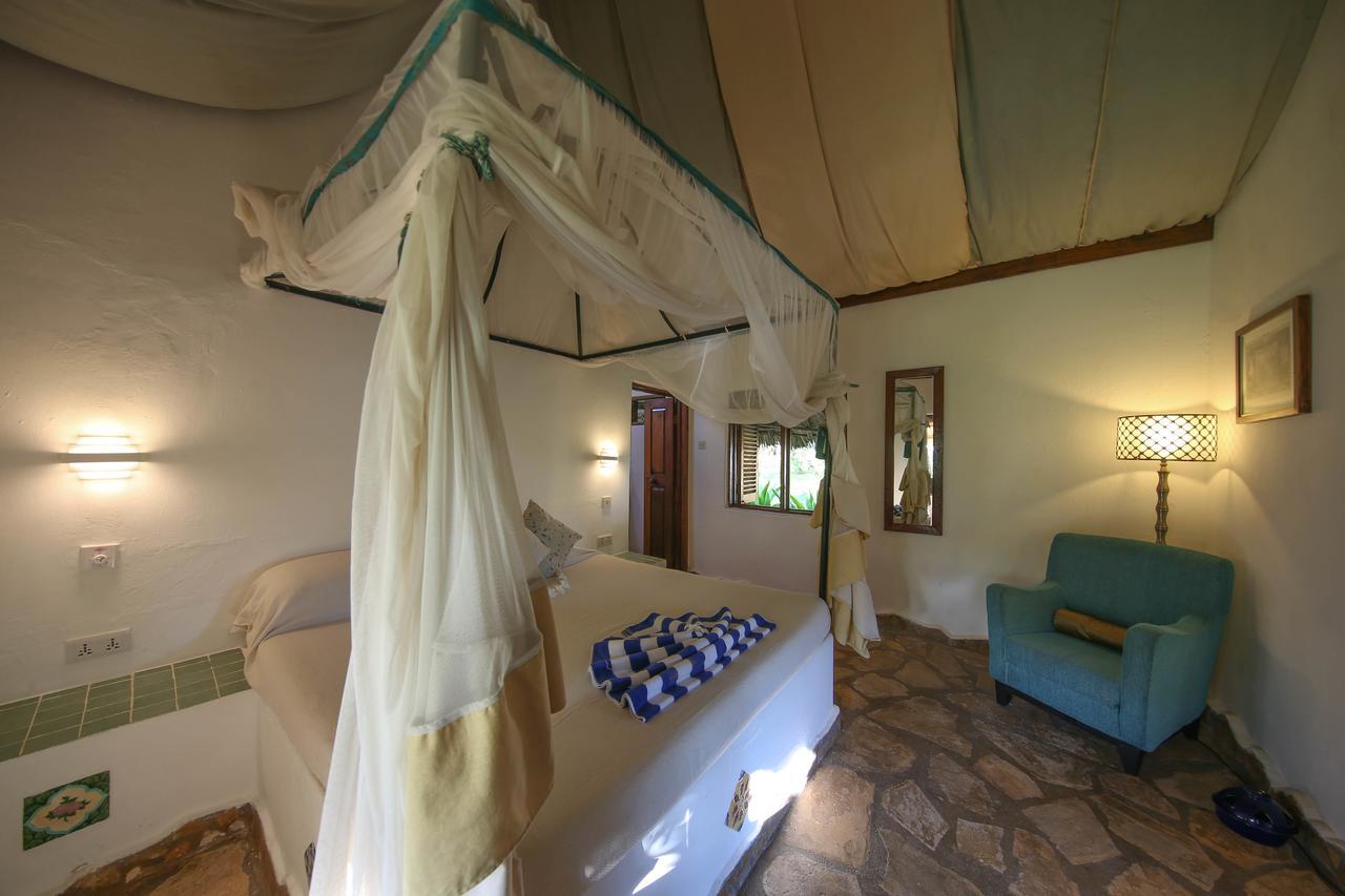 Kinasi Lodge Utende Kültér fotó