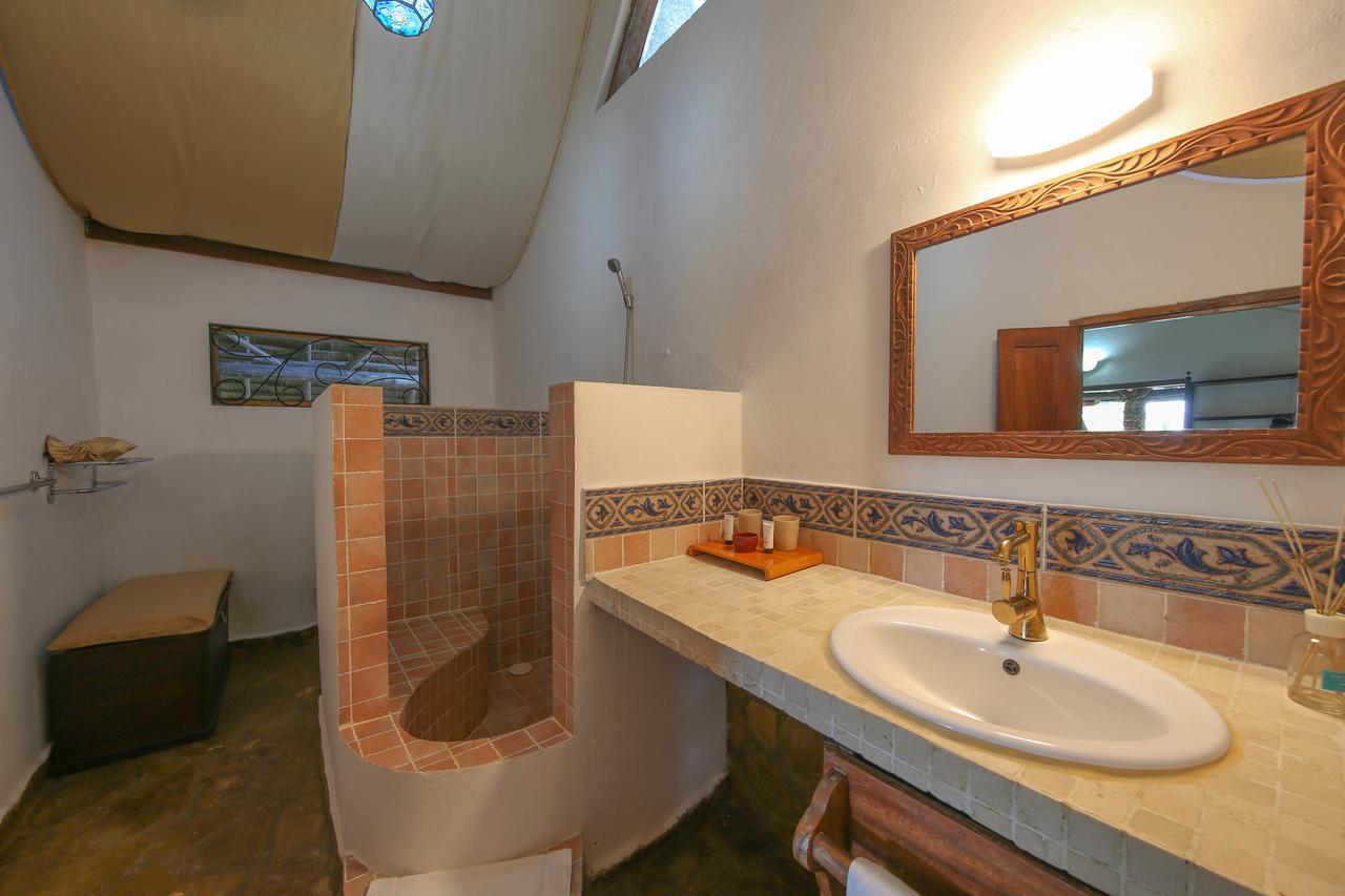 Kinasi Lodge Utende Kültér fotó